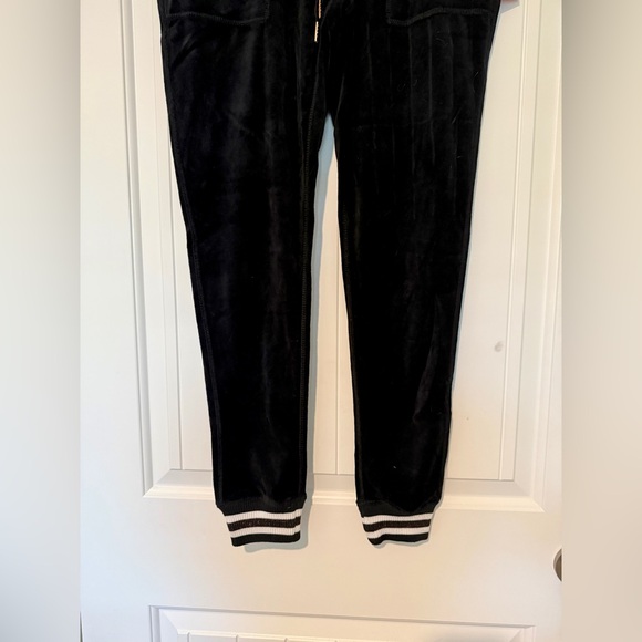 Betsey Johnson Velour Pant - Picture 6 of 7